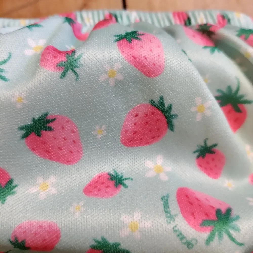 Green Sprouts swim diaper reusable 24 mos strawberry green pink beach swim